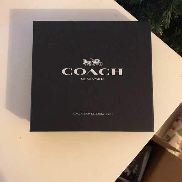 Coach Other - Coach Passport Holder Gift Box